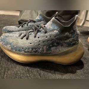 Yeezy Boost 380 ‘Covellite’ GS 4